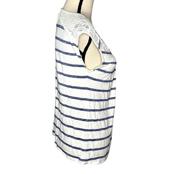 Skies Are Blue White Blue Stripe Sleeveless Lace Yoke Round Neck Top Size XS - Picture 2 of 6